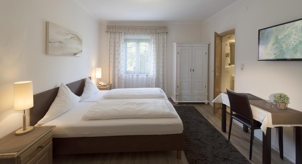 Gasthof Badl - Bed & Breakfast Hall in Tirol Exterior photo